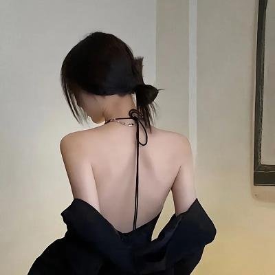 龙月